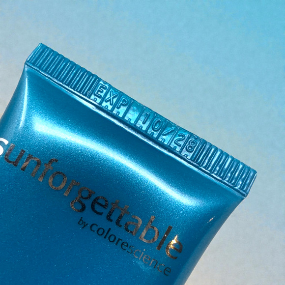 Colorescience Tint du Soleil SPF 30 UV Protective Foundation Medium 1 oz 10/28 - Picture 3 of 6